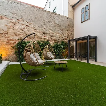 R12 Apartmán Ráb