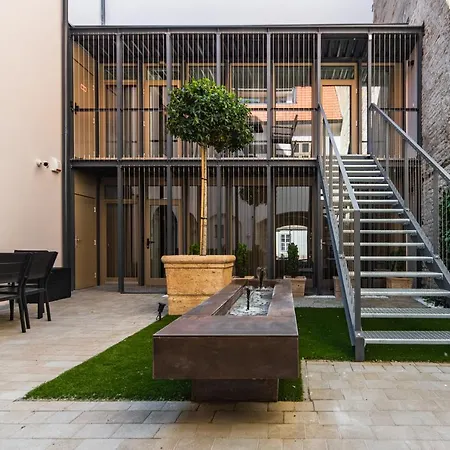 R12 Apartmán