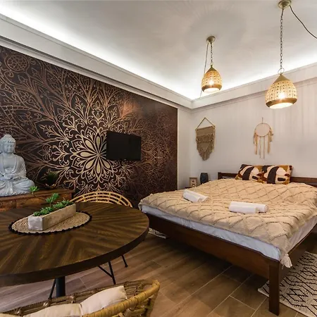 Apartment R12