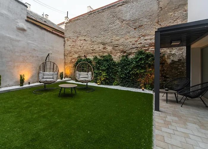 Apartment R12 *